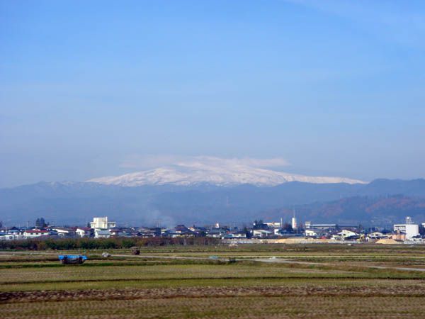 山の雪帽子