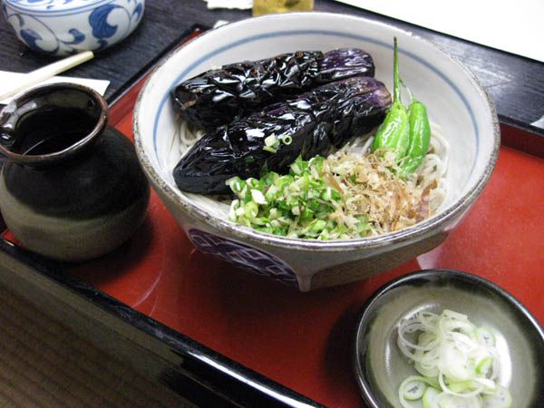 夜中に食べるそばもうんまいよ！！【山形市　久司】