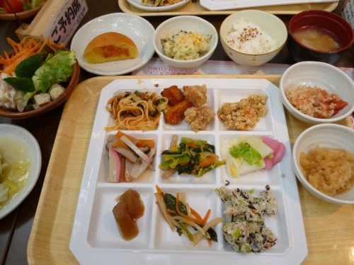 ☆ランチタイムです!!