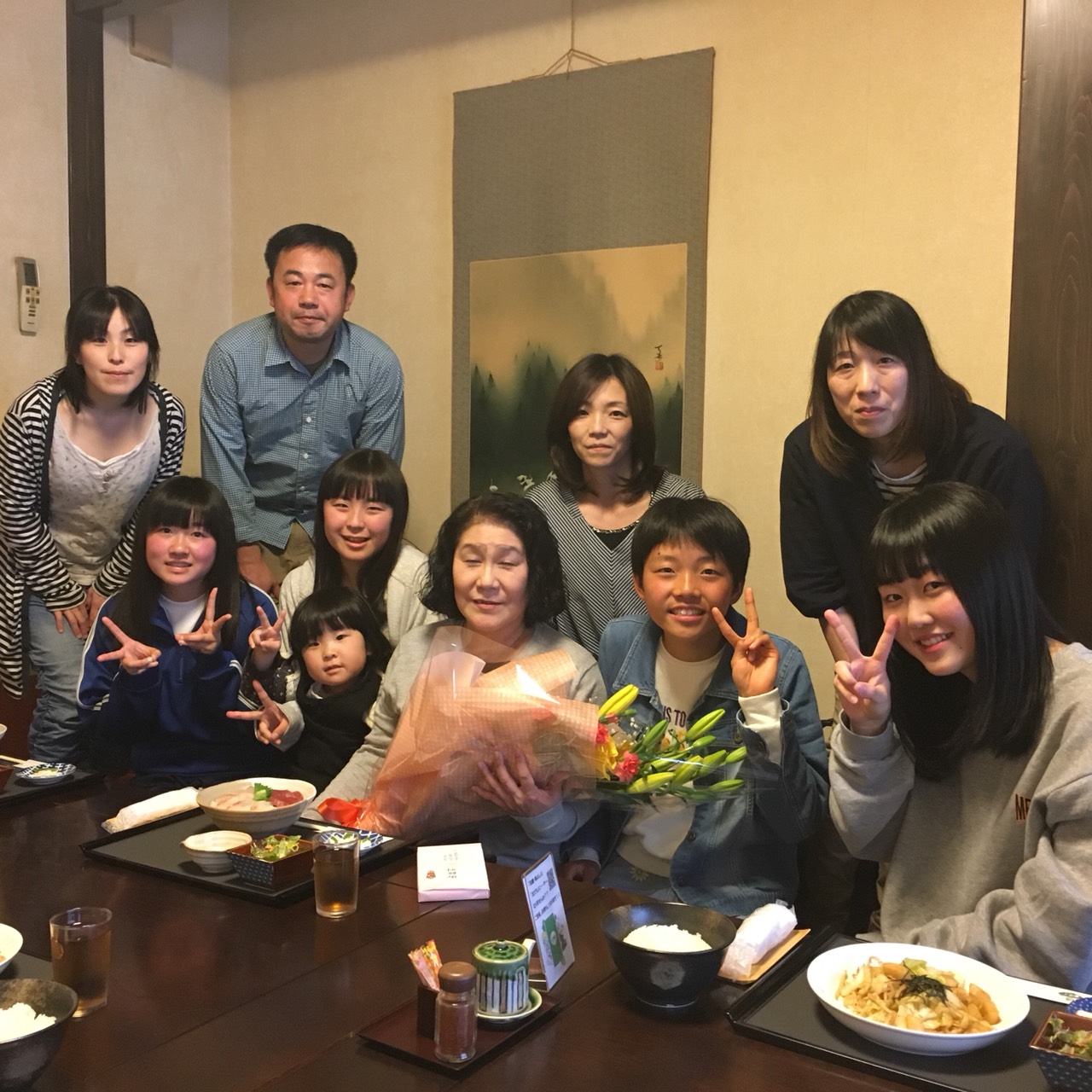 ★味よし「沢山のお客様に、ご来店いただいております!!その1」