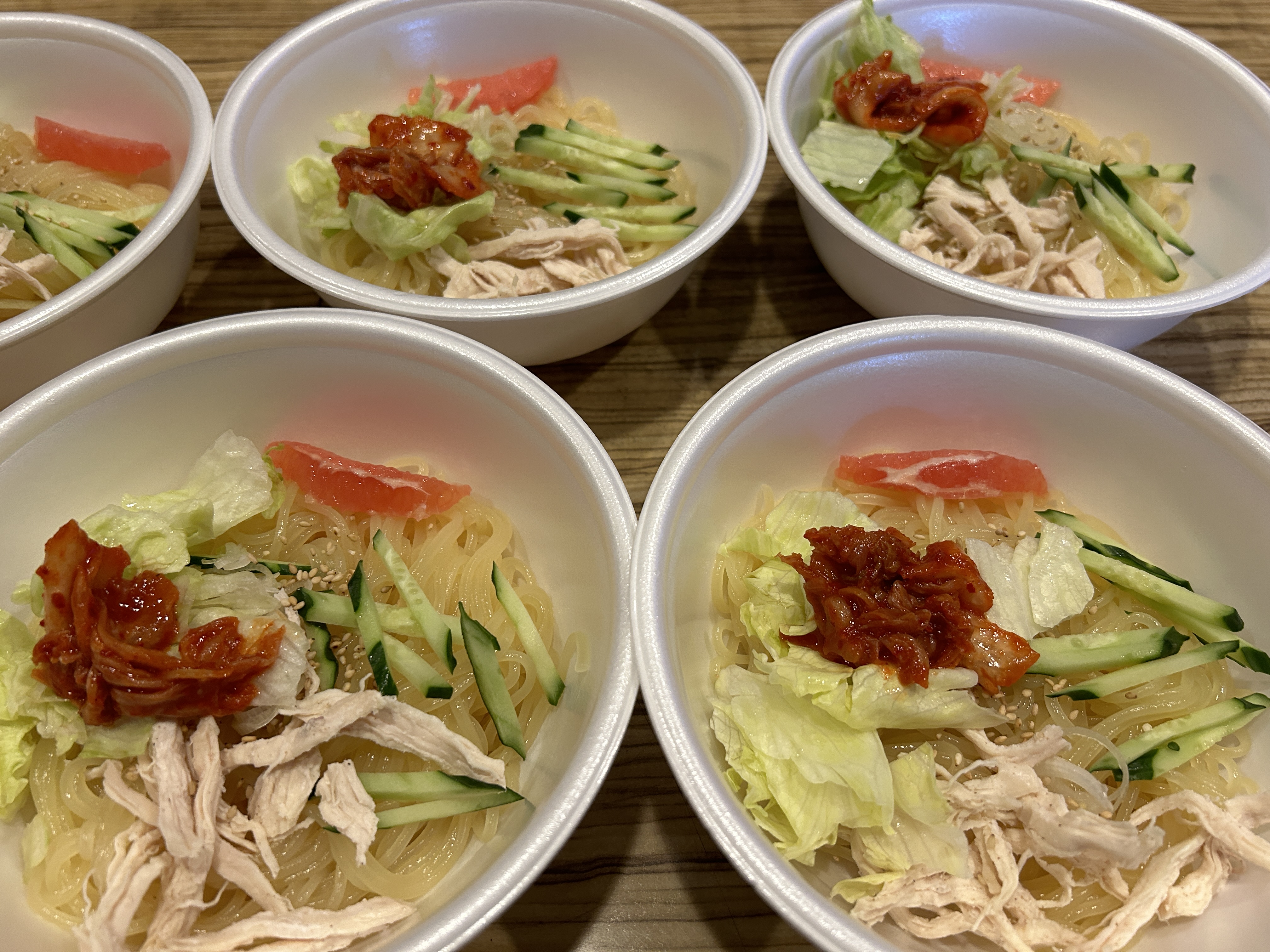 ★味よし「今週のランチは、お休みです(>人<;)」