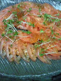 ★味よし「人気のトマトサラダ」