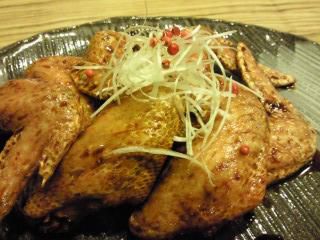 味よし「手羽唐揚げに、岩牡蠣のくるみ味噌焼き・・」