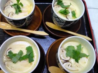 ★味よし「松茸の茶碗蒸し！！いかがですか？？」