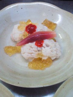 ★味よし「鱧（はも）の冷製梅肉、ジュレはいかが？」