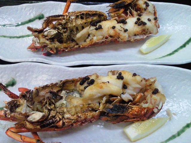 ★味よし「伊勢海老（いせえび）の鬼殻焼きです！」