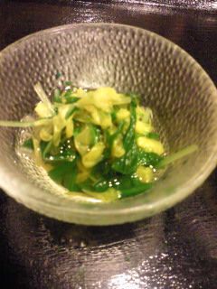 ★味よし「京菜と黄菊のおひたしです！」