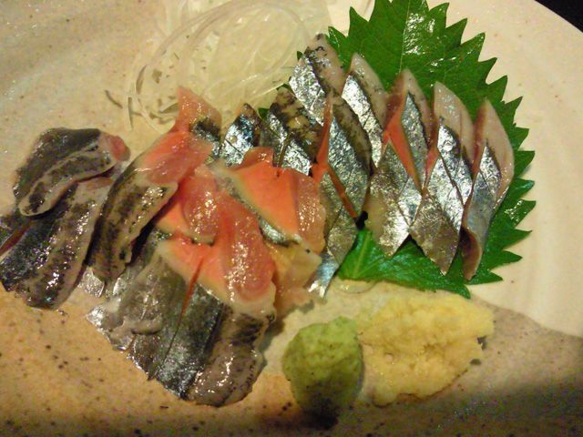 ★味よし「秋です！秋刀魚（さんま）のお造りですよ！」
