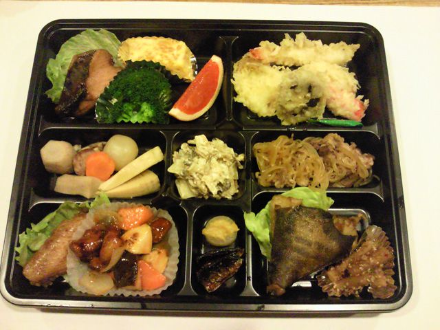 ★味よし「折り詰めもおまかせ下さいね！！」