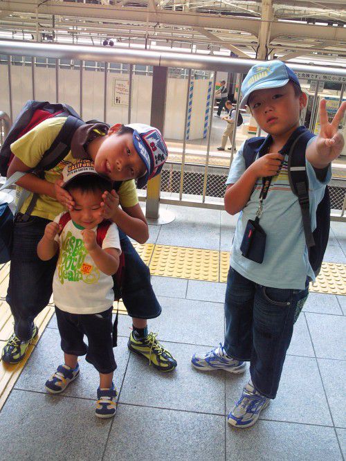 ★味よし「帰省中のお話・THE新幹線にて」