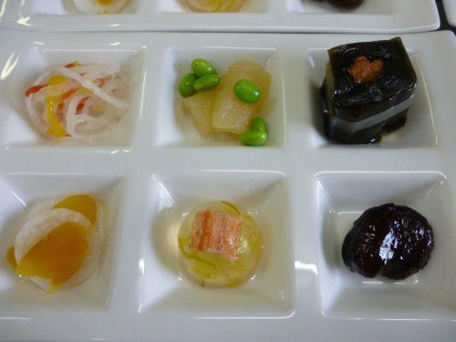 ★味よし「前菜の６種盛りです♪」