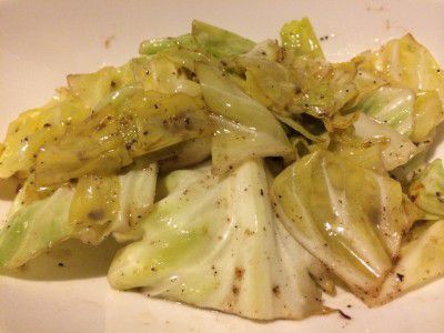 ★味よし「春キャベツのアンチョビ風味炒めです♪」