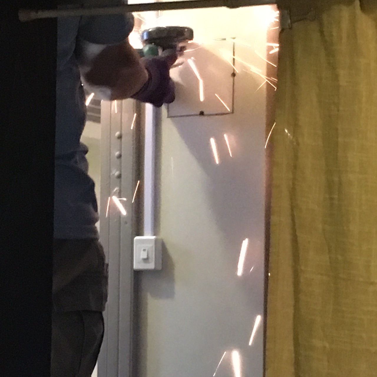 ★味よし「本日、臨時休業させていただきます！！」