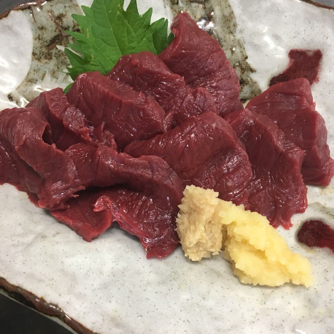 ★味よし「馬刺しは、いかがですか？？」