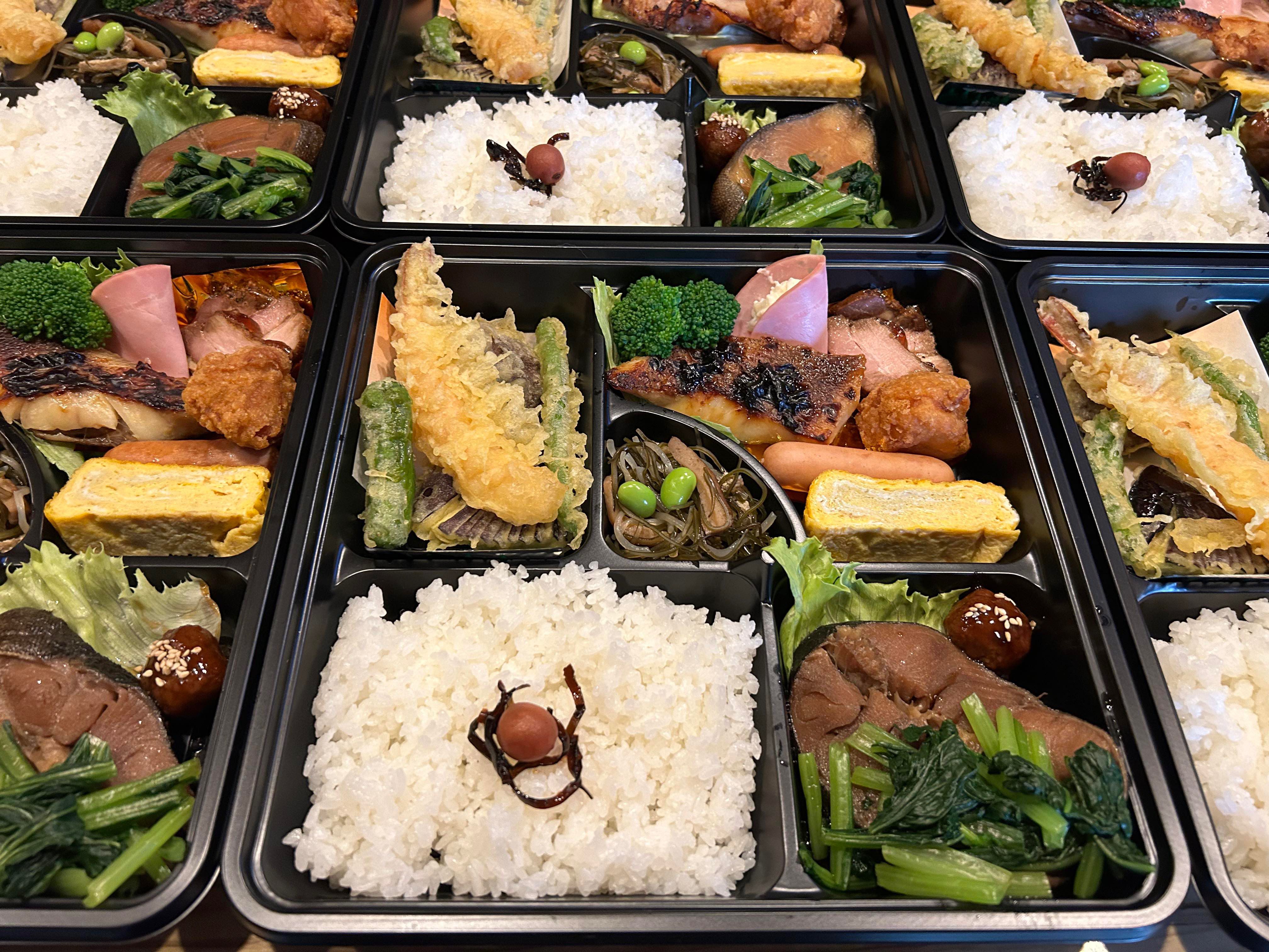 ★味よし「お弁当やオードブルのご注文は味よしへ♬」