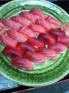 ★味よし「紀州産の本マグロだ!」