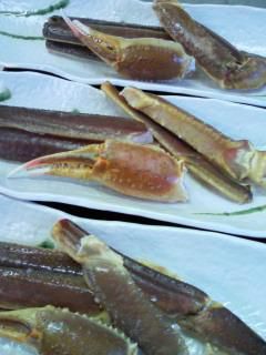 ★味よし「ズワイガニの炭火焼き」