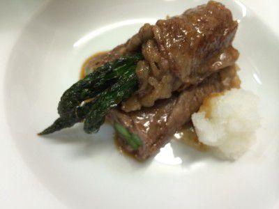 ★味よし「夏は、スタミナ!!米沢牛の肉巻きアスパラ♪」