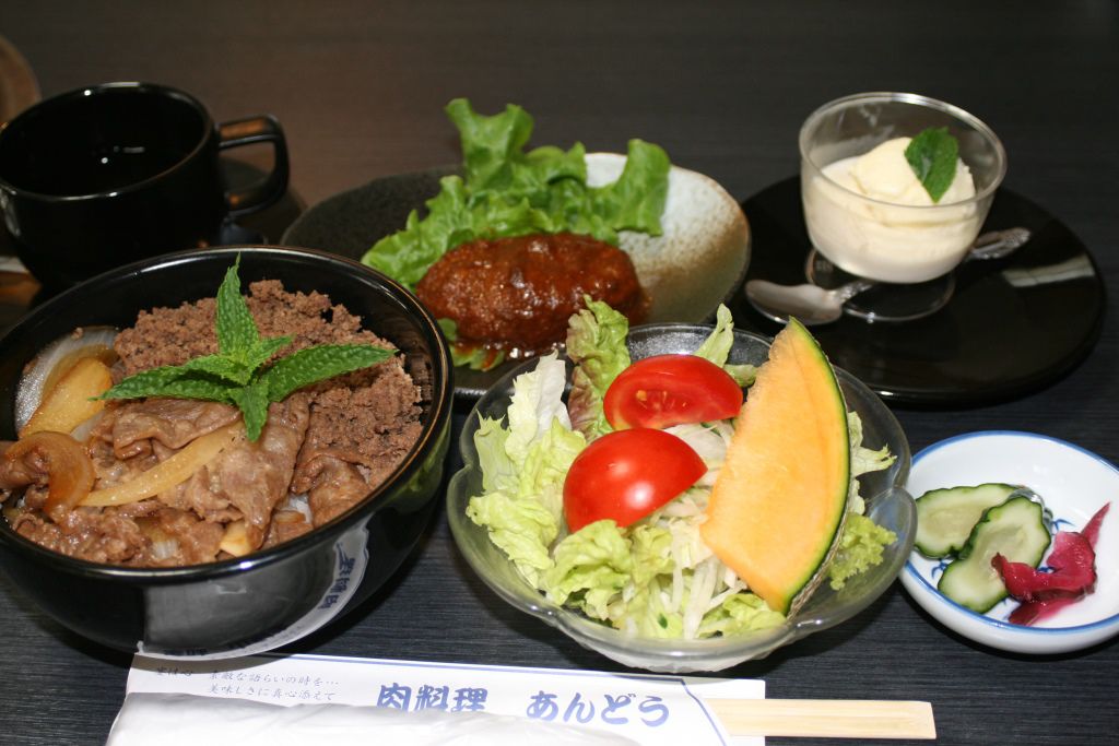 肉料理あんどう　本日も美味しく元気に営業します！