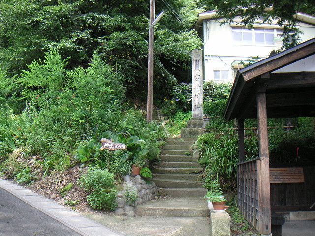 路地を抜けると…癒しの風景が。