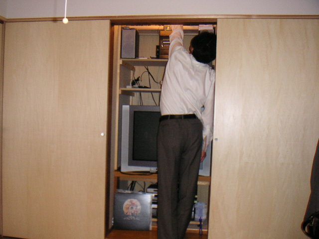 新しい部屋に、ちょっとお邪魔。