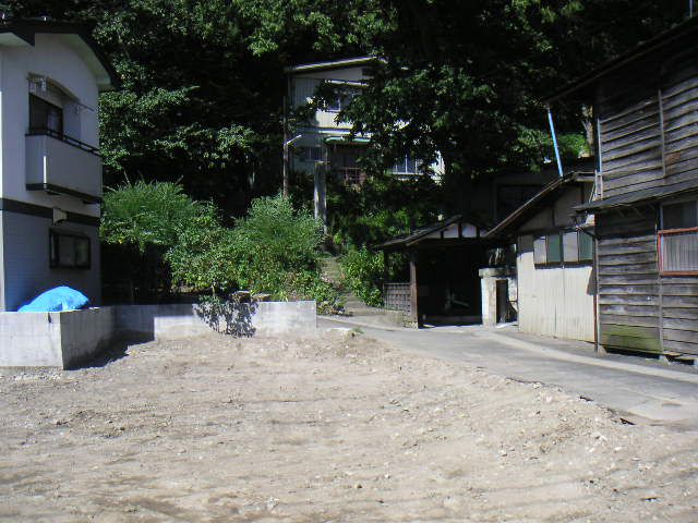 敷地が更地に。【ギャラリーのあるお店】