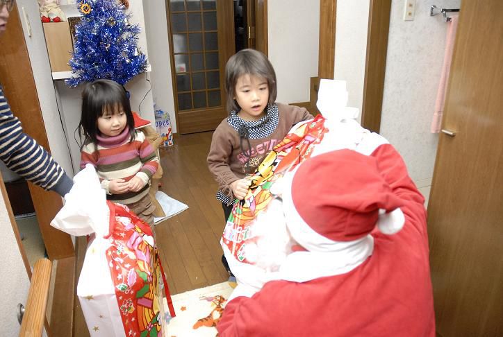 ★本当にサンタがあなたのお家に行くんです★