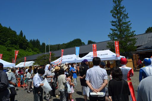 第21回白鷹紅花まつり 初日終了しました