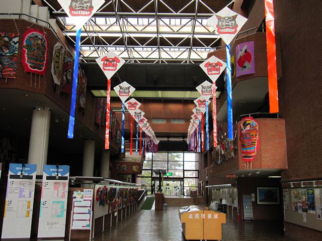 酒田市立図書館４