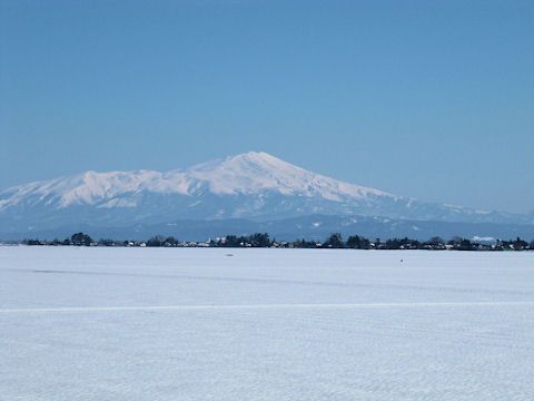 冬の鳥海山