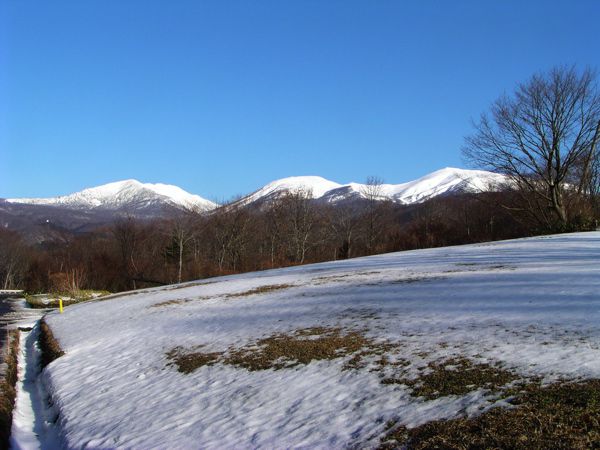 12月の月山