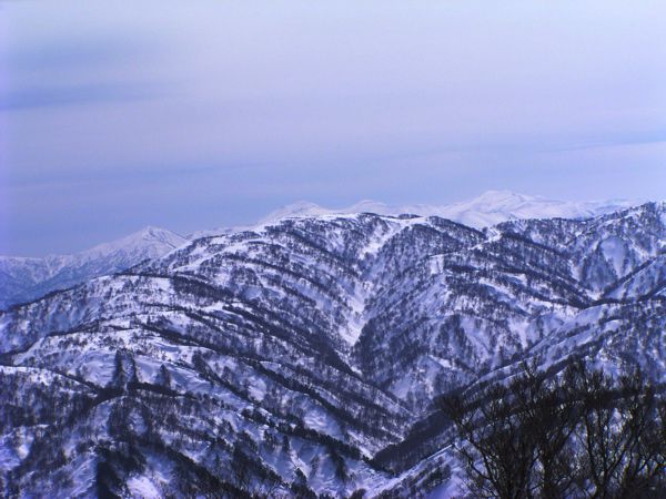 朝日連峰遠望