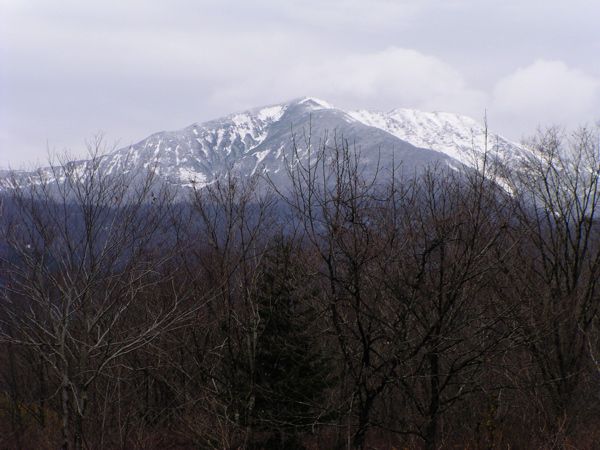 湯殿山