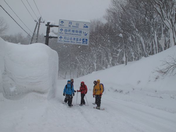 吹雪の中