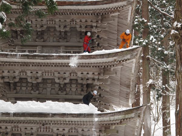 雪下ろし