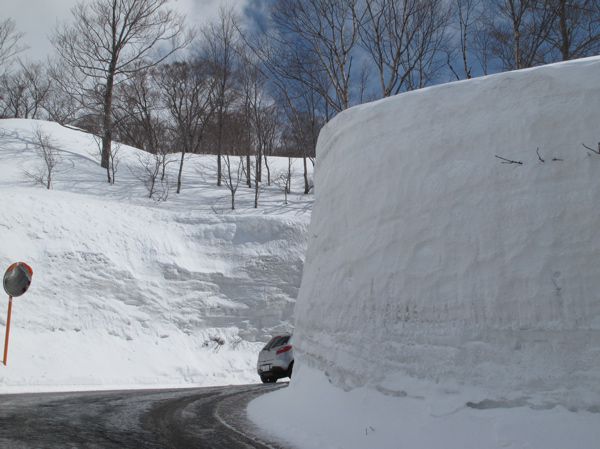 月山ライン開通　壁　1