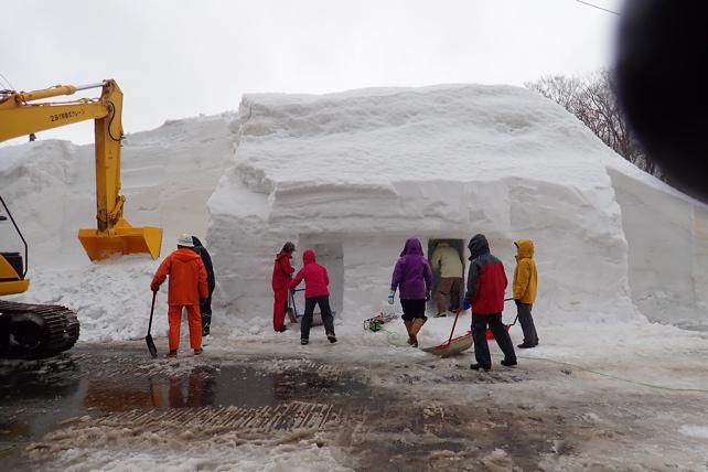 100年前の雪旅篭