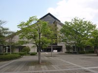 中島潔が描く「生命の無常と輝き」展