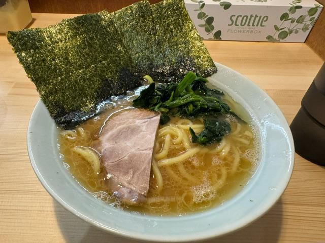 家系ラーメン鷲