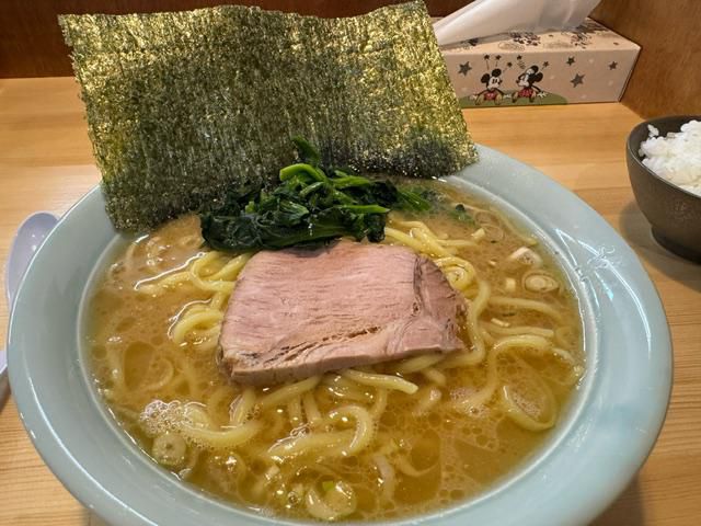 家系ラーメン鷲