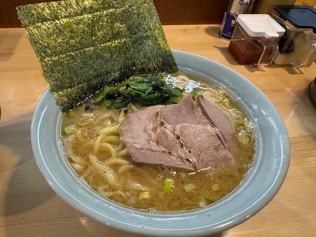 家系ラーメン鷲