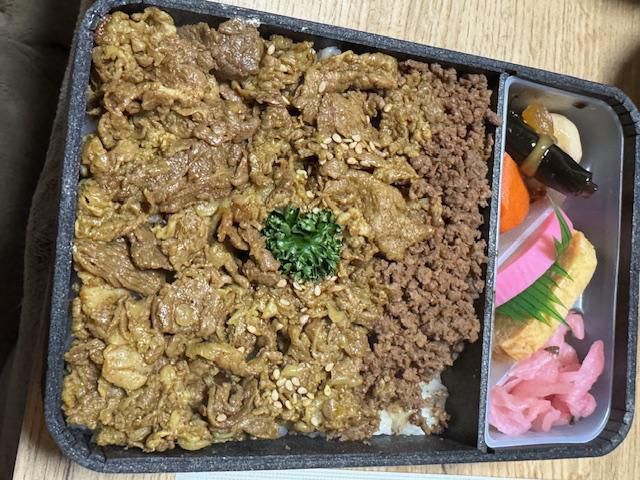牛肉どまん中（カレー味）