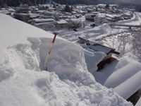 屋根の雪下ろし