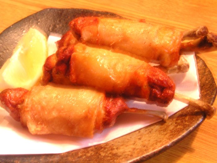 居真繁の骨付き餃子