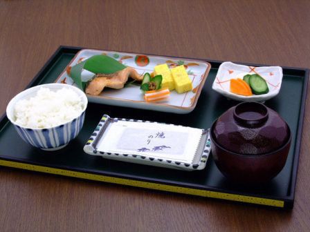 朝食は、バランス良くしっかり食べる　　　　　　　                　Vol-３