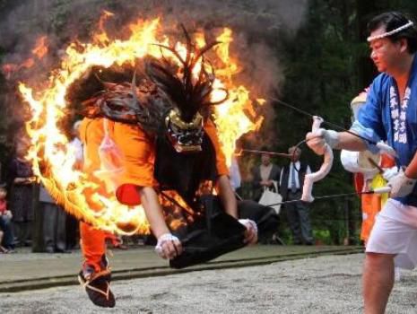 夏の小松の風物詩「小松豊年獅子踊り」