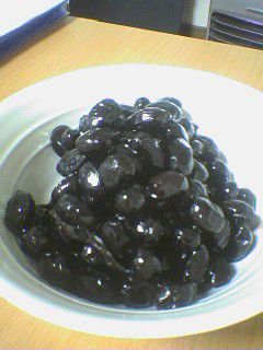 黒マメ煮。