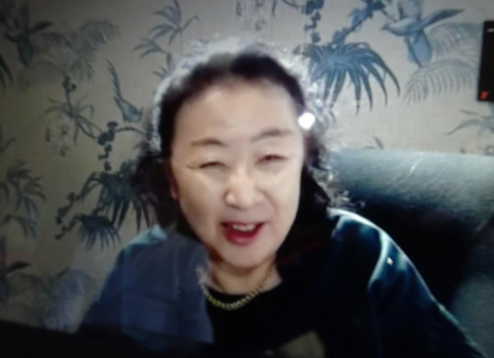 柏葉ワ-ルド、全開!?―「図書館と私」オンライン講演会