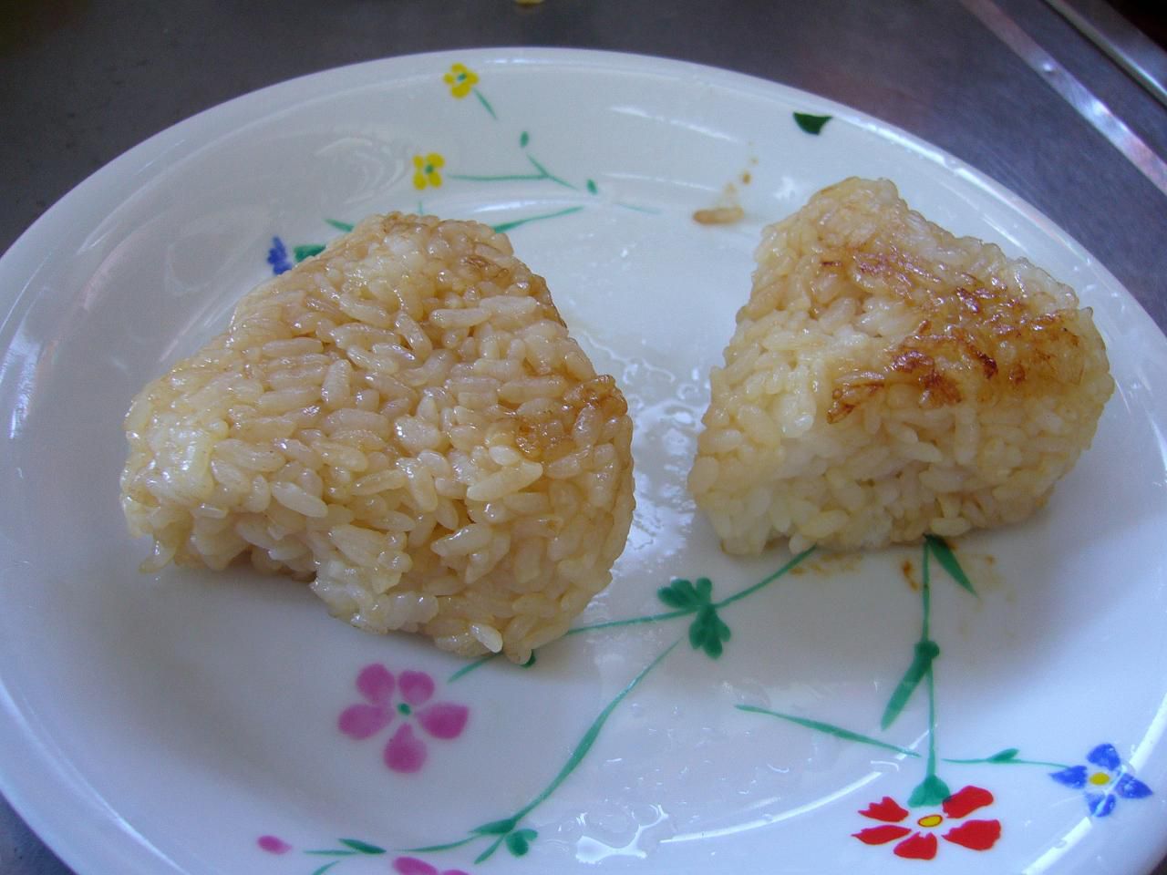 mistarboo「焼きおにぎり。手作りだぞ!」