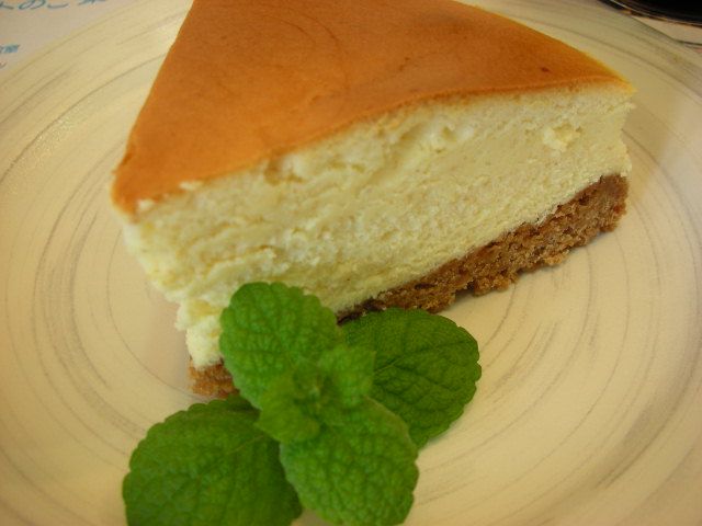 自然食にこだわった～米沢市「茶房たまひめ」の手作りケーキセット